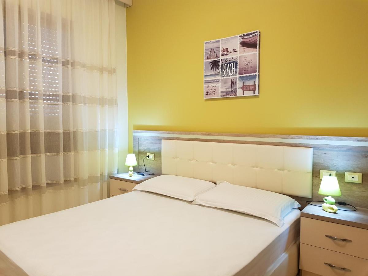 Holiday Apartments Vlorë Extérieur photo